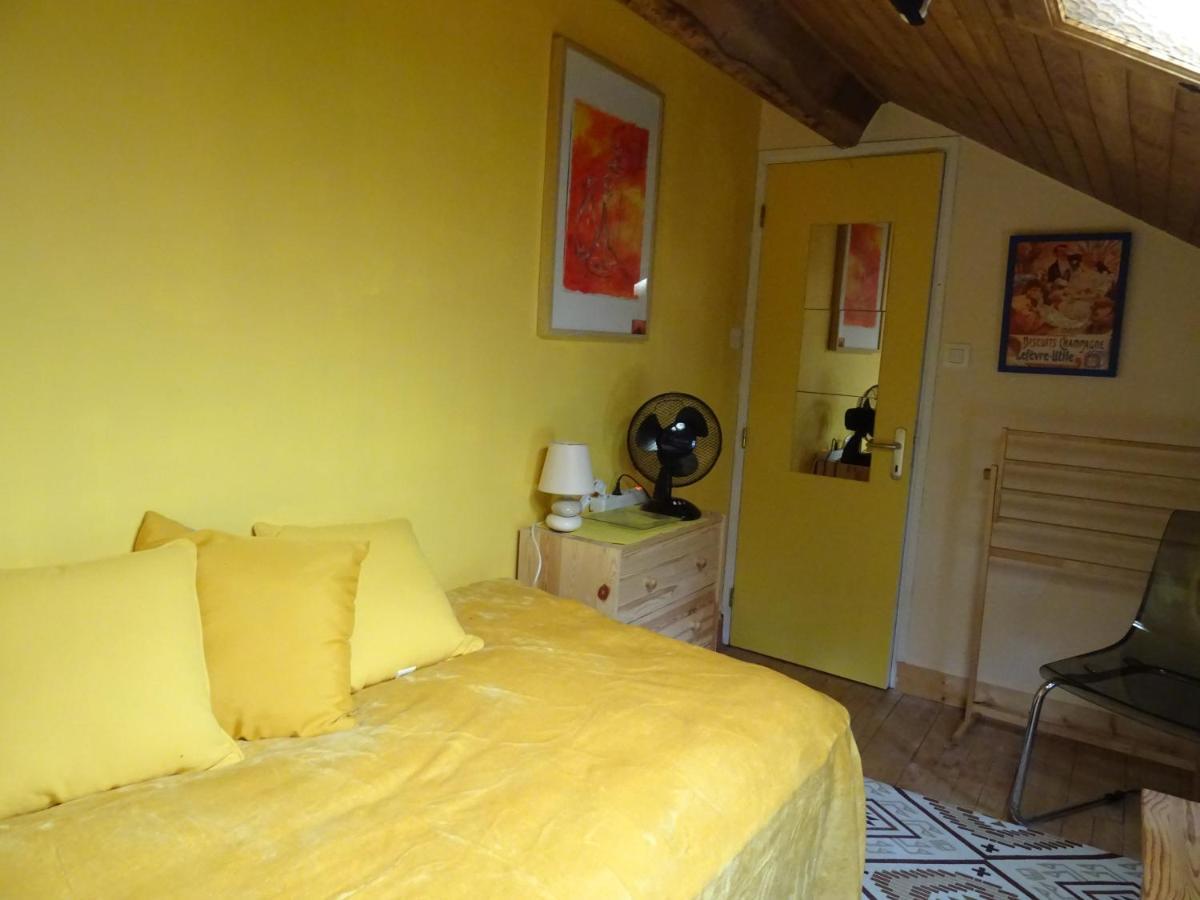 Au Catalpa Bed & Breakfast La Chapelle-Faucher Екстериор снимка